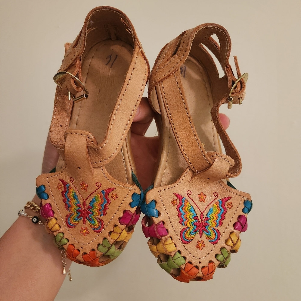 Mexican huaraches size 16 US size 9